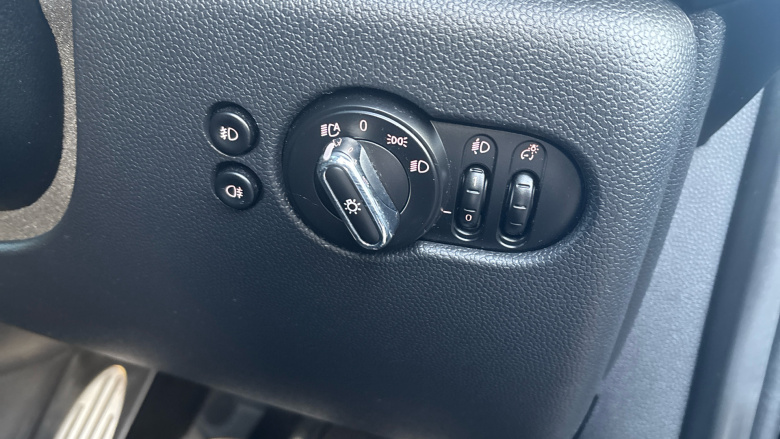 MINI Hatchback 2.0 Cooper S Sport II 3dr Auto Petrol Hatchback